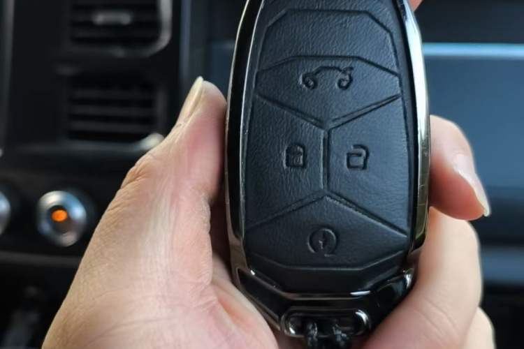Used Lynk & Co 02 2019 1.5T DCT Two-Wheel Drive Pro Edition China VI Standard Vehicle Key