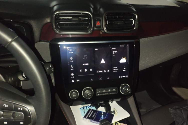 Used Lynk & Co 02 2019 High-Energy Edition 2.0T Automatic Two-Wheel Drive Shine Pro Edition China VI Standard Audio And AC Panel