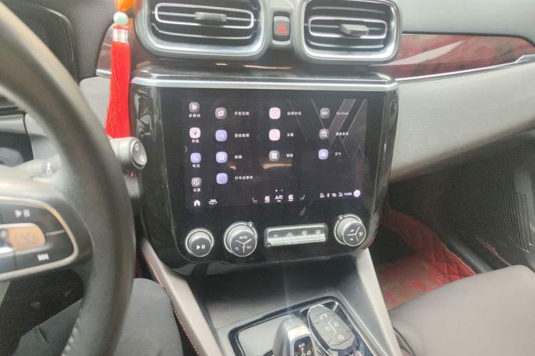 Used Lynk & Co 02 2019 High-Energy Edition 2.0T Automatic Two-Wheel Drive Shine Pro Edition China VI Standard Audio And AC Panel