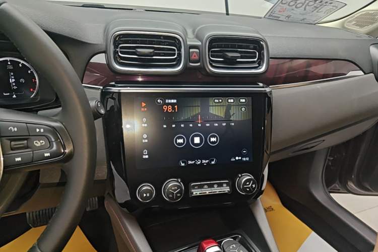 Used Lynk & Co 02 2019 High-Energy Edition 2.0T Automatic Two-Wheel Drive Zhaoban Model China VI Standard Audio And AC Panel