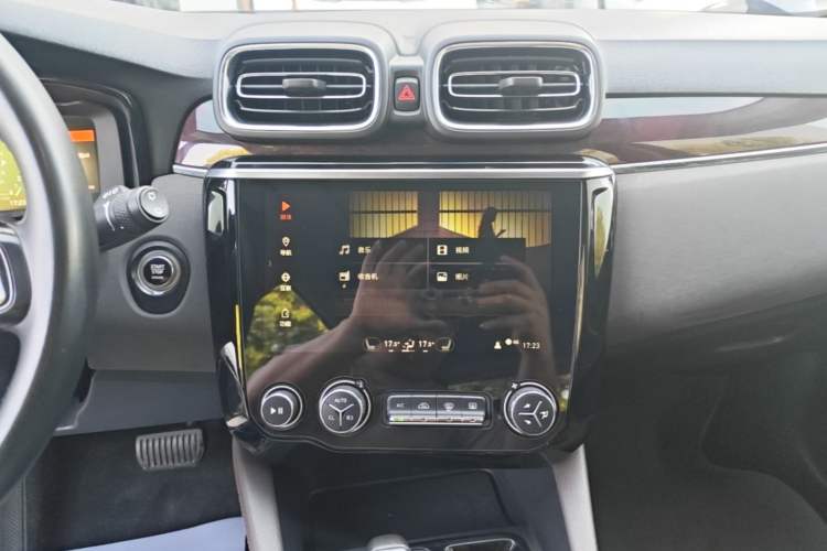 Used Lynk & Co 02 2019 High-Energy Edition 2.0T Automatic Two-Wheel Drive Zhaoban Model China VI Standard Audio And AC Panel