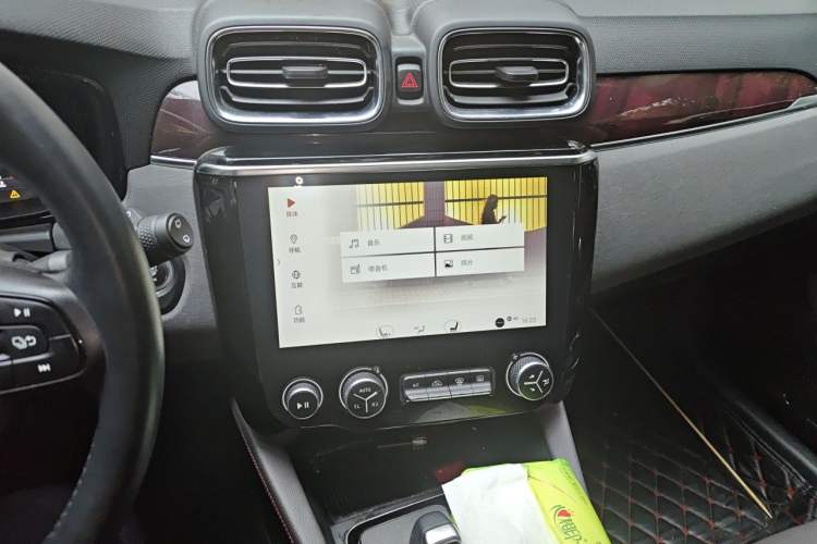 Used Lynk & Co 02 2019 High-Energy Edition 2.0T Automatic Two-Wheel Drive Zhaoban Model China VI Standard Audio And AC Panel