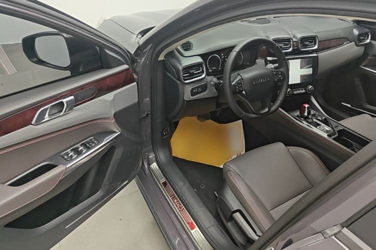 Used Lynk & Co 02 2019 High-Energy Edition 2.0T Automatic Two-Wheel Drive Zhaoban Model China VI Standard Driver Seat