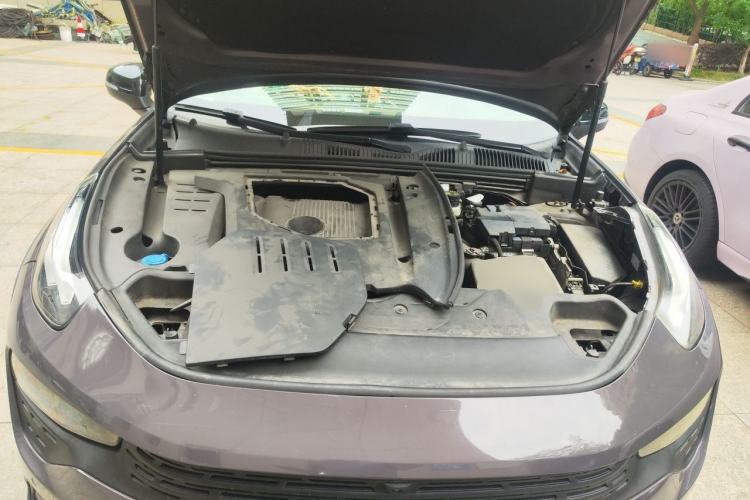 Used Lynk & Co 02 2019 High-Energy Edition 2.0T Automatic Two-Wheel Drive Shine Pro Edition China VI Standard Engine Bay