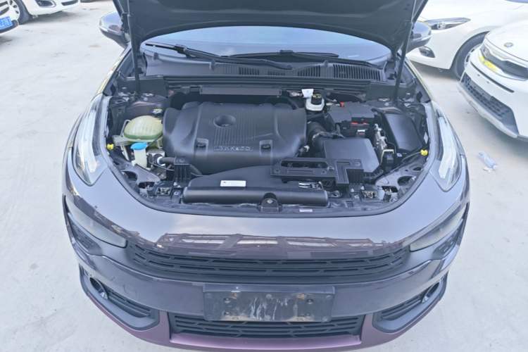 Used Lynk & Co 02 2019 High-Energy Edition 2.0T Automatic Two-Wheel Drive Zhaoban Model China VI Standard Engine Bay