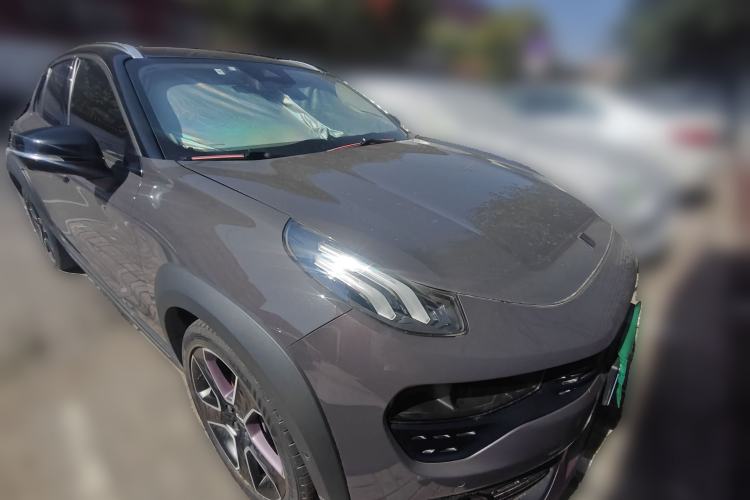 Used Lynk & Co 02 2019 High-Energy Edition 2.0T Automatic Two-Wheel Drive Shine Pro Edition China VI Standard Front Right 45 Deg