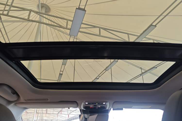 Used Lynk & Co 02 2019 High-Energy Edition 2.0T Automatic Two-Wheel Drive Shine Pro Edition China VI Standard Headliner