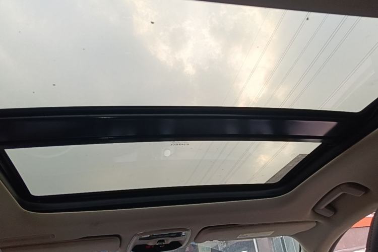 Used Lynk & Co 02 2019 High-Energy Edition 2.0T Automatic Two-Wheel Drive Zhaoban Model China VI Standard Headliner