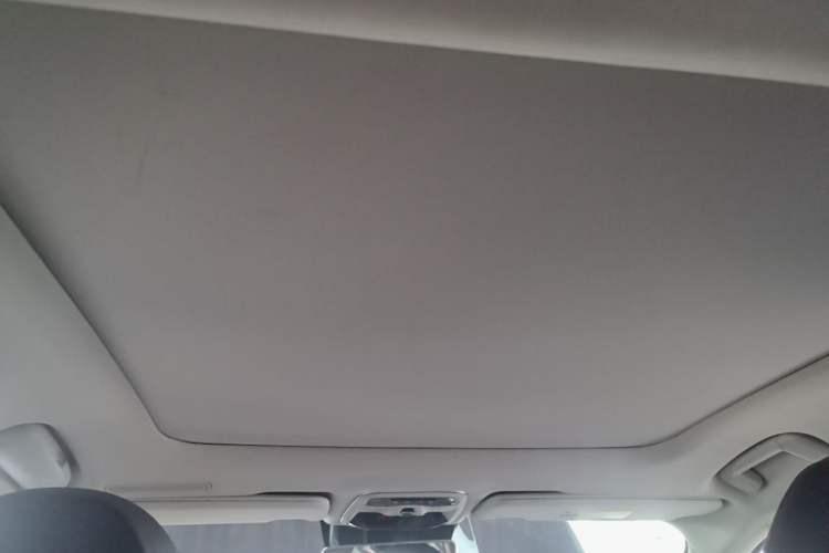 Used Lynk & Co 02 2019 1.5T DCT Two-Wheel Drive Shine Pro Edition China VI Standard Headliner