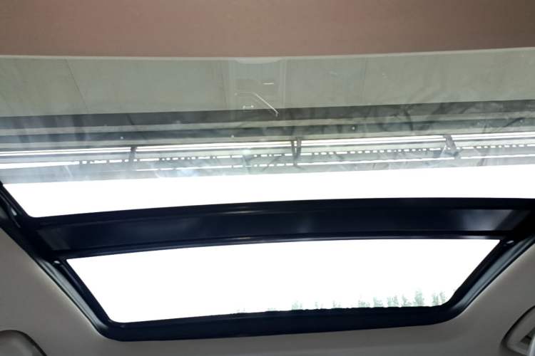 Used Lynk & Co 02 2019 High-Energy Edition 2.0T Automatic Two-Wheel Drive Shine Pro Edition China VI Standard Headliner