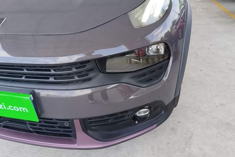Used Lynk & Co 02 2019 High-Energy Edition 2.0T Automatic Two-Wheel Drive Shine Pro Edition China VI Standard Left Front Headlight