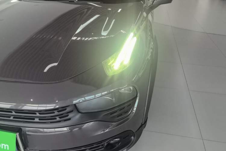 Used Lynk & Co 02 2019 1.5T DCT Two-Wheel Drive Shine Pro Edition China VI Standard Left Front Headlight