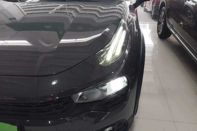 Used Lynk & Co 02 2019 High-Energy Edition 2.0T Automatic Two-Wheel Drive Shine Pro Edition China VI Standard Left Front Headlight