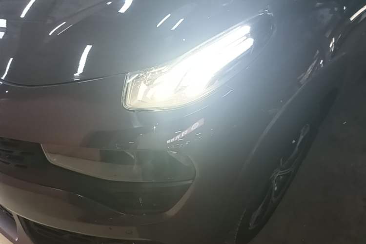 Used Lynk & Co 02 2019 High-Energy Edition 2.0T Automatic Two-Wheel Drive Shine Pro Edition China VI Standard Left Front Headlight