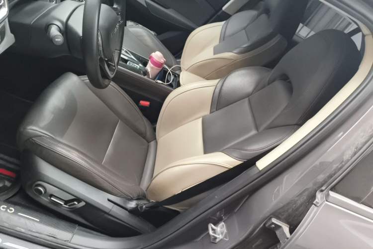 Used Lynk & Co 02 2019 High-Energy Edition 2.0T Automatic Two-Wheel Drive Shine Pro Edition China VI Standard Left Front Seat