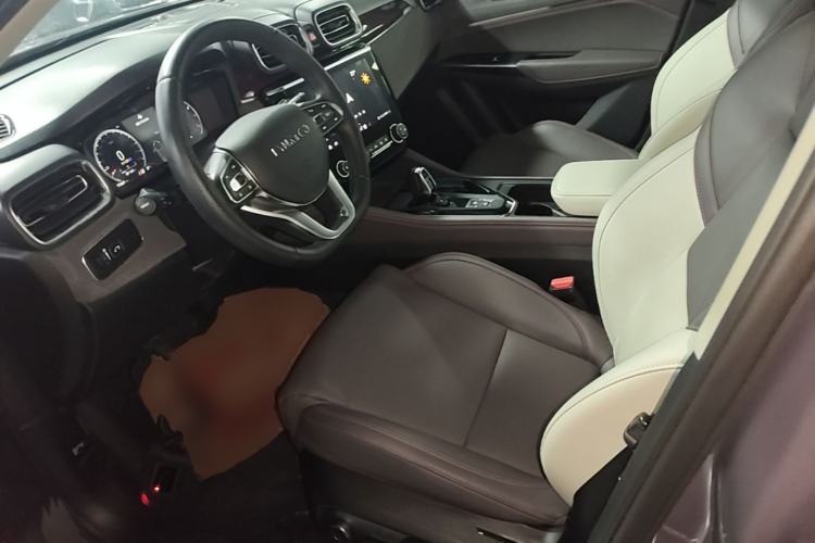 Used Lynk & Co 02 2019 1.5T DCT Two-Wheel Drive Shine Pro Edition China VI Standard Left Front Seat