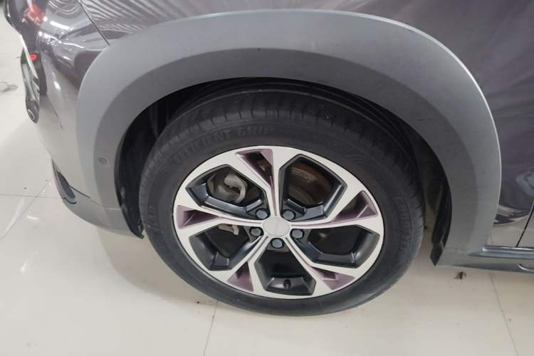 Used Lynk & Co 02 2019 High-Energy Edition 2.0T Automatic Two-Wheel Drive Shine Pro Edition China VI Standard Left Front Wheel Hub