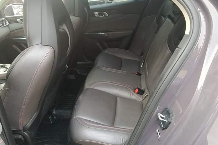 Used Lynk & Co 02 2019 High-Energy Edition 2.0T Automatic Two-Wheel Drive Zhaoban Model China VI Standard Left Rear Seat