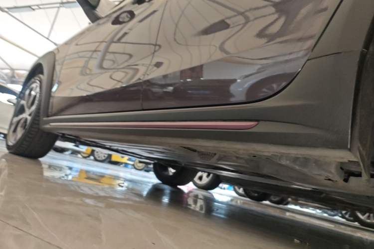Used Lynk & Co 02 2019 High-Energy Edition 2.0T Automatic Two-Wheel Drive Shine Pro Edition China VI Standard Left Side Sill