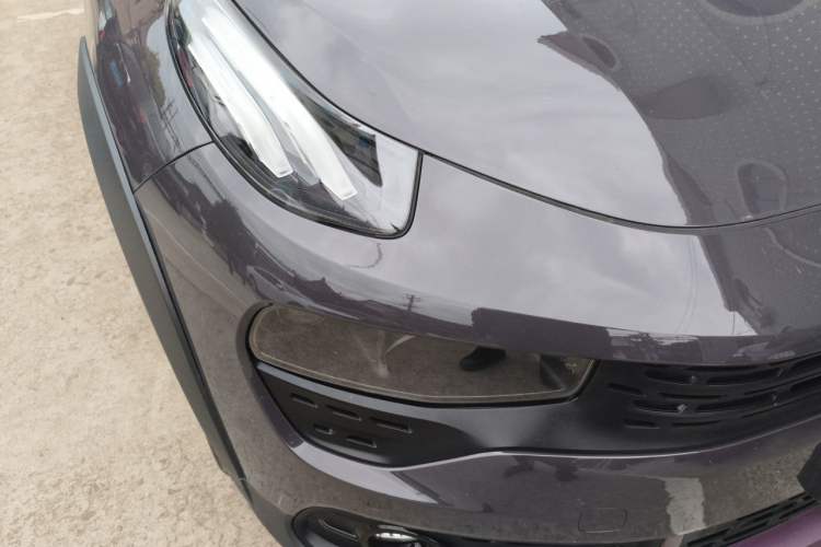 Used Lynk & Co 02 2019 High-Energy Edition 2.0T Automatic Two-Wheel Drive Shine Pro Edition China VI Standard Right Front Headlight