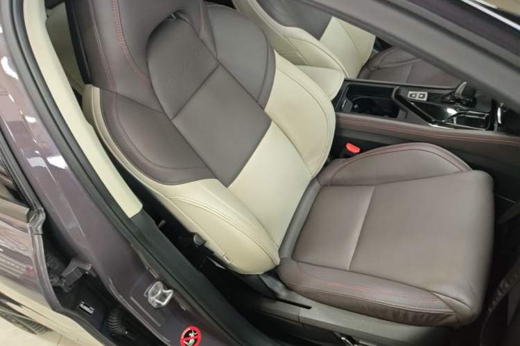 Used Lynk & Co 02 2019 High-Energy Edition 2.0T Automatic Two-Wheel Drive Shine Pro Edition China VI Standard Right Front Seat