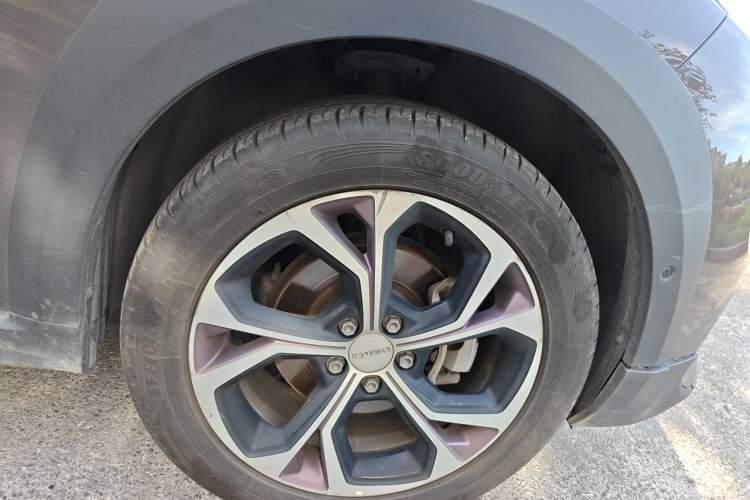 Used Lynk & Co 02 2019 High-Energy Edition 2.0T Automatic Two-Wheel Drive Shine Pro Edition China VI Standard Right Front Wheel Hub