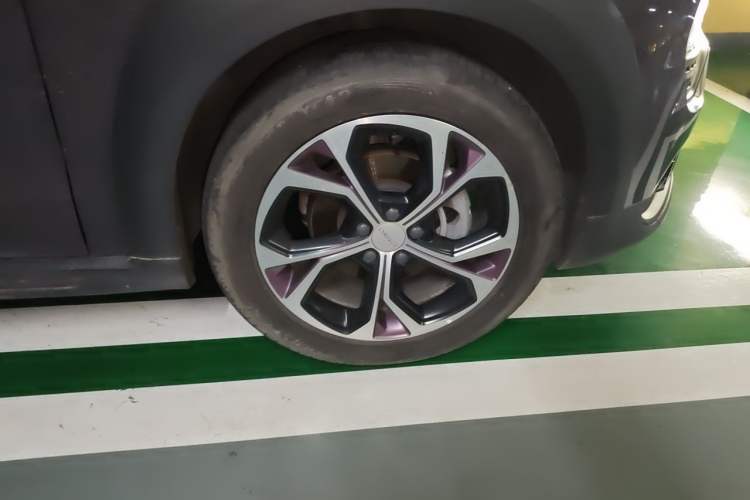 Used Lynk & Co 02 2019 High-Energy Edition 2.0T Automatic Two-Wheel Drive Shine Pro Edition China VI Standard Right Front Wheel Hub