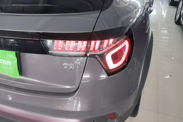 Used Lynk & Co 02 2019 High-Energy Edition 2.0T Automatic Two-Wheel Drive Shine Pro Edition China VI Standard Right Rear Taillight