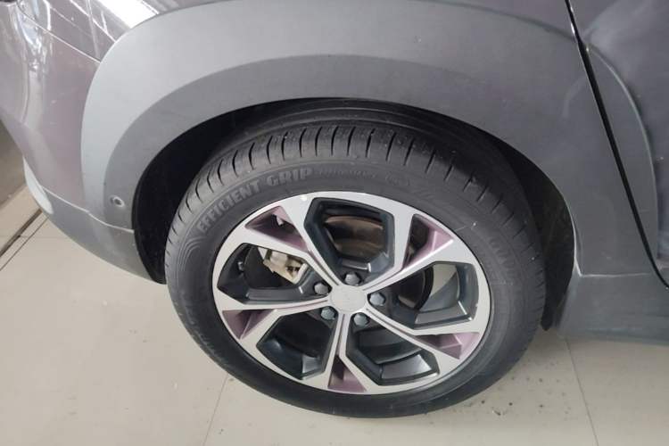 Used Lynk & Co 02 2019 High-Energy Edition 2.0T Automatic Two-Wheel Drive Shine Pro Edition China VI Standard Right Rear Wheel Hub