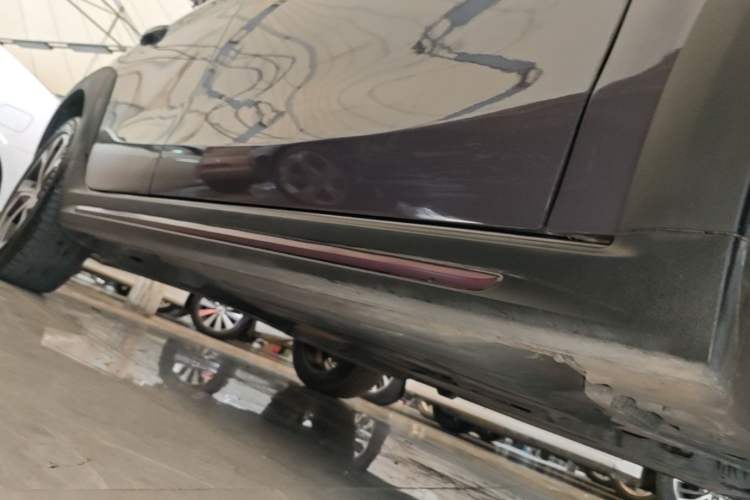 Used Lynk & Co 02 2019 High-Energy Edition 2.0T Automatic Two-Wheel Drive Shine Pro Edition China VI Standard Right Side Sill