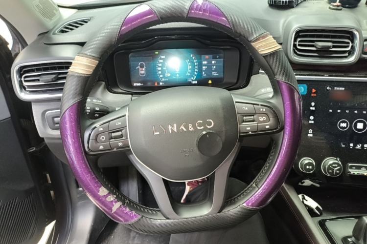 Used Lynk & Co 02 2019 High-Energy Edition 2.0T Automatic Two-Wheel Drive Zhaoban Model China VI Standard Steering Wheel