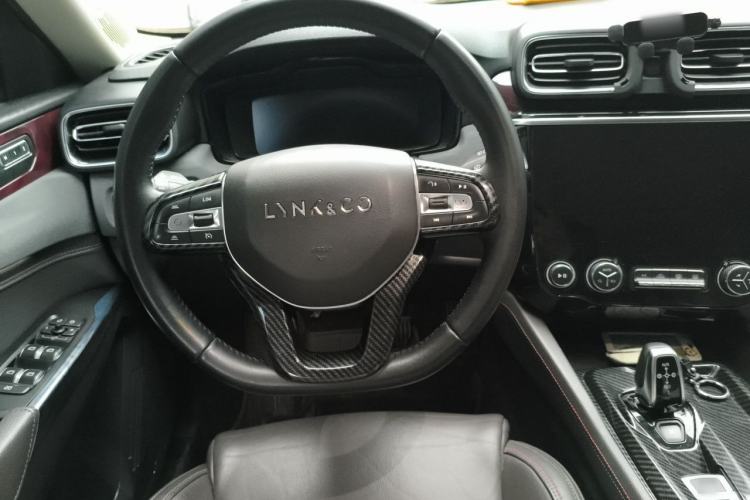 Used Lynk & Co 02 2019 High-Energy Edition 2.0T Automatic Two-Wheel Drive Shine Pro Edition China VI Standard Steering Wheel