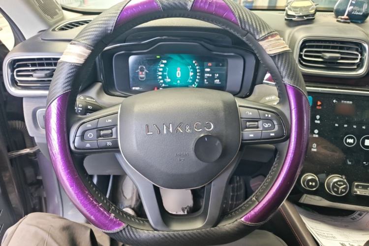 Used Lynk & Co 02 2019 High-Energy Edition 2.0T Automatic Two-Wheel Drive Zhaoban Model China VI Standard Steering Wheel