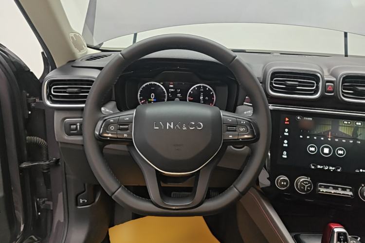 Used Lynk & Co 02 2019 High-Energy Edition 2.0T Automatic Two-Wheel Drive Zhaoban Model China VI Standard Steering Wheel