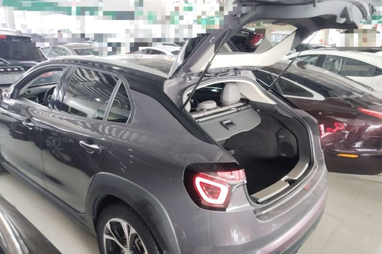 Used Lynk & Co 02 2019 High-Energy Edition 2.0T Automatic Two-Wheel Drive Shine Pro Edition China VI Standard Trunk