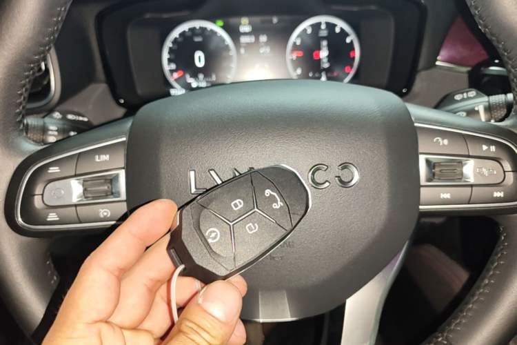 Used Lynk & Co 02 2019 1.5T DCT Two-Wheel Drive Shine Pro Edition China VI Standard Vehicle Key