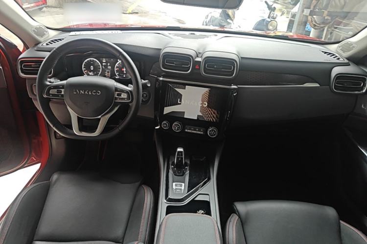 Used Lynk & Co 02 2019 1.5T DCT Two-Wheel Drive Pro Edition China VI Standard Center Console