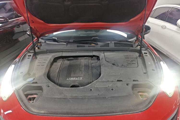 Used Lynk & Co 02 2019 1.5T DCT Two-Wheel Drive Pro Edition China VI Standard Engine Bay
