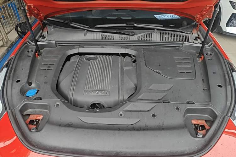 Used Lynk & Co 02 2019 1.5T DCT Two-Wheel Drive Pro Edition China VI Standard Engine Bay