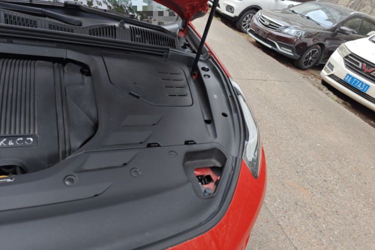 Used Lynk & Co 02 2019 1.5T DCT Two-Wheel Drive Pro Edition China VI Standard Engine Bay Left