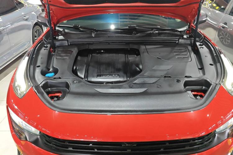 Used Lynk & Co 02 2019 1.5T DCT Two-Wheel Drive Pro Edition China VI Standard Engine Bay