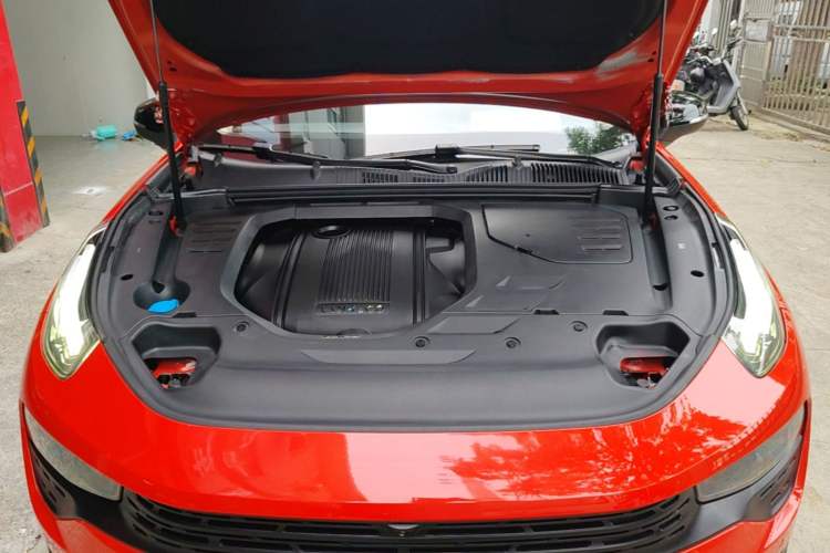 Used Lynk & Co 02 2019 1.5T DCT Two-Wheel Drive Pro Edition China VI Standard Engine Bay