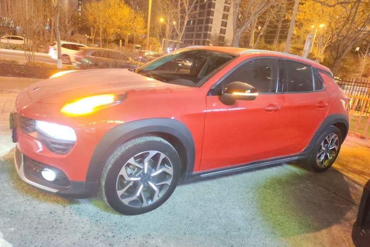 Used Lynk & Co 02 2019 1.5T DCT Two-Wheel Drive Pro Edition China VI Standard Exterior 3