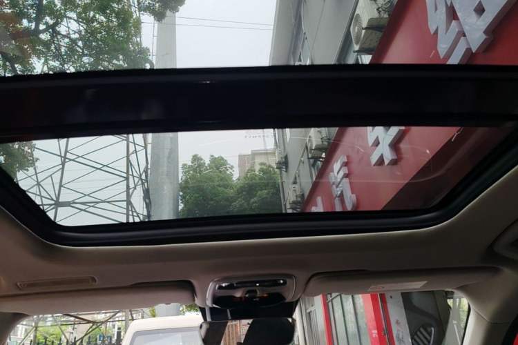 Used Lynk & Co 02 2019 1.5T DCT Two-Wheel Drive Pro Edition China VI Standard Headliner