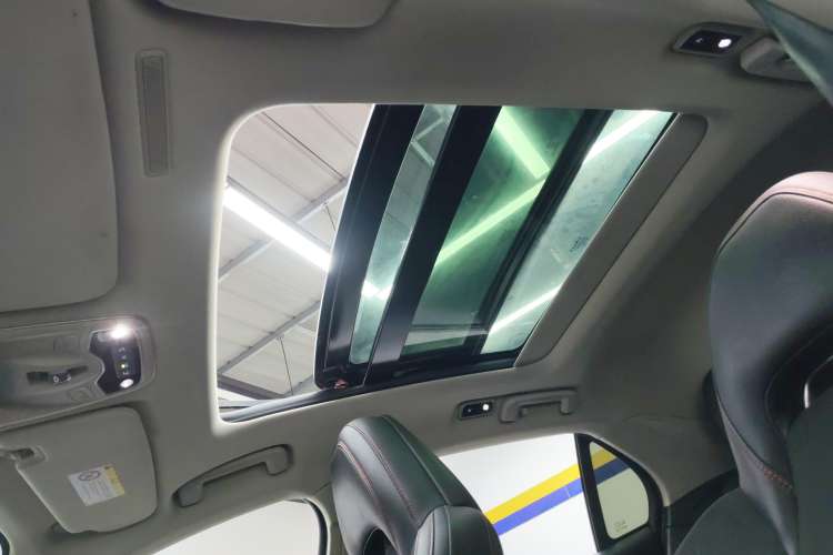 Used Lynk & Co 02 2019 1.5T DCT Two-Wheel Drive Pro Edition China VI Standard Headliner