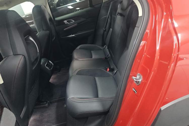 Used Lynk & Co 02 2019 1.5T DCT Two-Wheel Drive Pro Edition China VI Standard Left Rear Seat