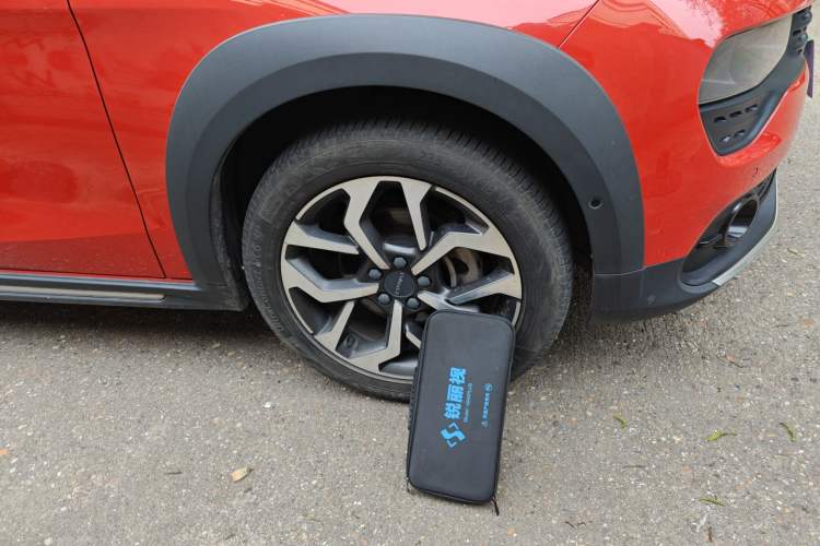 Used Lynk & Co 02 2019 1.5T DCT Two-Wheel Drive Pro Edition China VI Standard Right Front Wheel Hub
