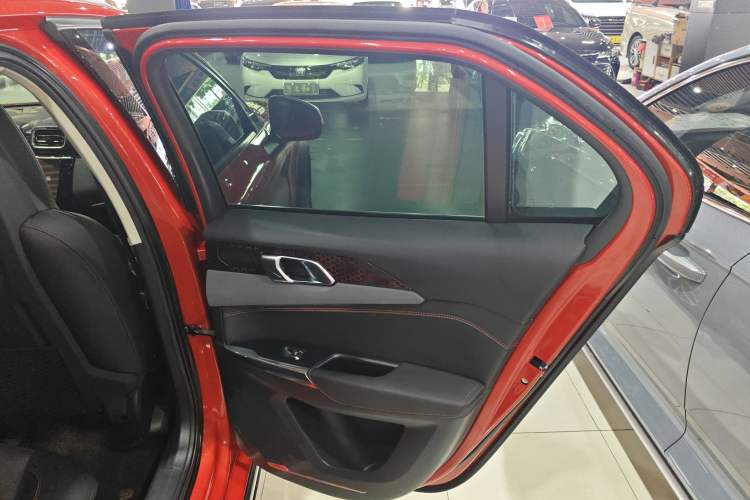 Used Lynk & Co 02 2019 1.5T DCT Two-Wheel Drive Pro Edition China VI Standard Right Rear Door Interior