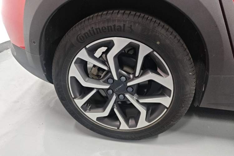 Used Lynk & Co 02 2019 1.5T DCT Two-Wheel Drive Pro Edition China VI Standard Right Rear Wheel Hub