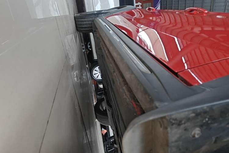 Used Lynk & Co 02 2019 1.5T DCT Two-Wheel Drive Pro Edition China VI Standard Right Side Sill